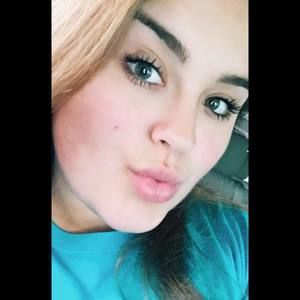 Meet your Posher, Makayla